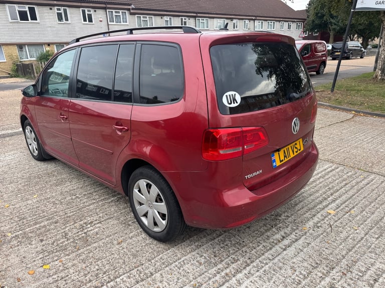 2024 Volkswagen Touran 1.4 TSi Auto MPV PETROL Automatic