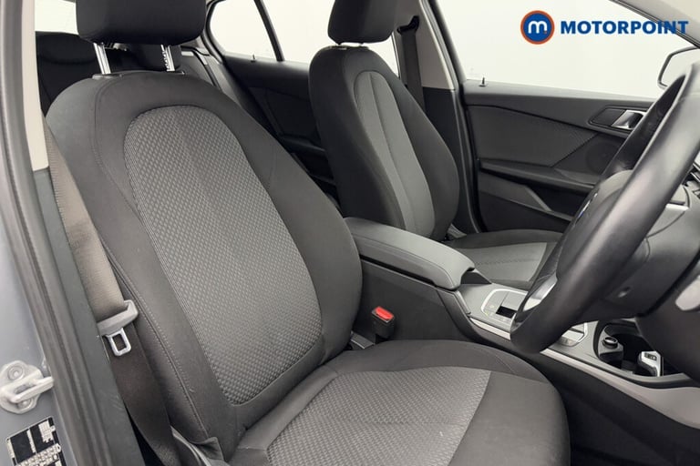 2024 BMW 1 Series 118i [136] SE 5dr Step Auto [Live Cockpit Pro] HATCHBACK PETROL Automatic