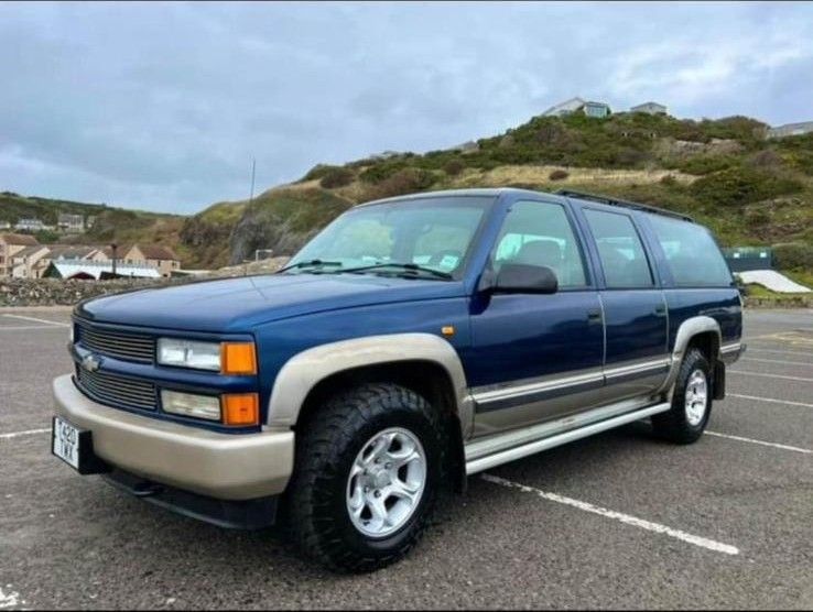 image for 1999 Chevrolet Suburban for sale (Holden – rare Australian factory right hand drive model)