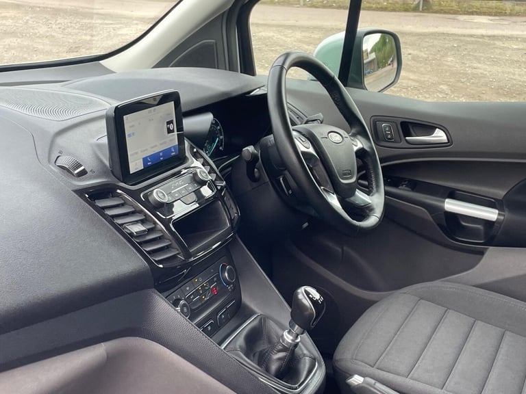 2022 Ford Transit Connect 1.5 250 EcoBlue Limited L2 Euro 6 (s/s) 5dr PANEL VAN Diesel Manual