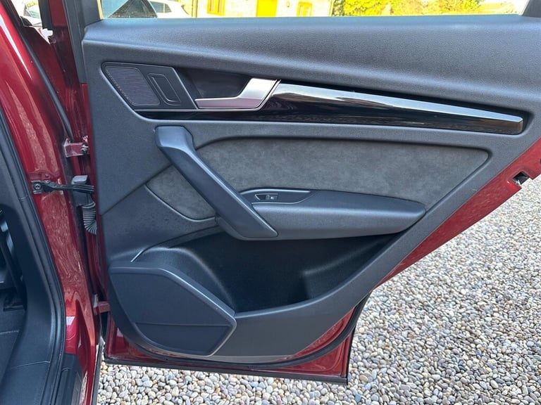 2019 Audi Q5 2.0 TDI 40 Black Edition S Tronic quattro Euro 6 (s/s) 5dr SUV Diesel Automatic