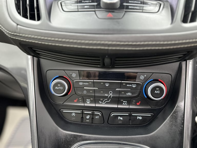2019 Ford Kuga 2.0 TDCi 180 5dr Auto HATCHBACK DIESEL Automatic