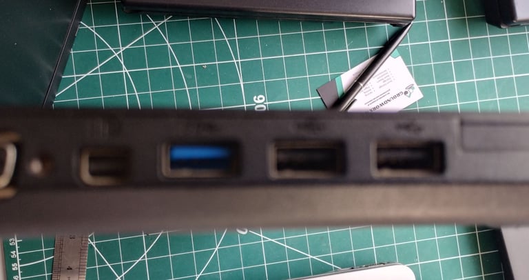 Windows 11, 16GB RAM, i5, 150GB SSD Solid State + 320GB HDD, FULL MICROSOFT OFFICE, Webcam, DVD.