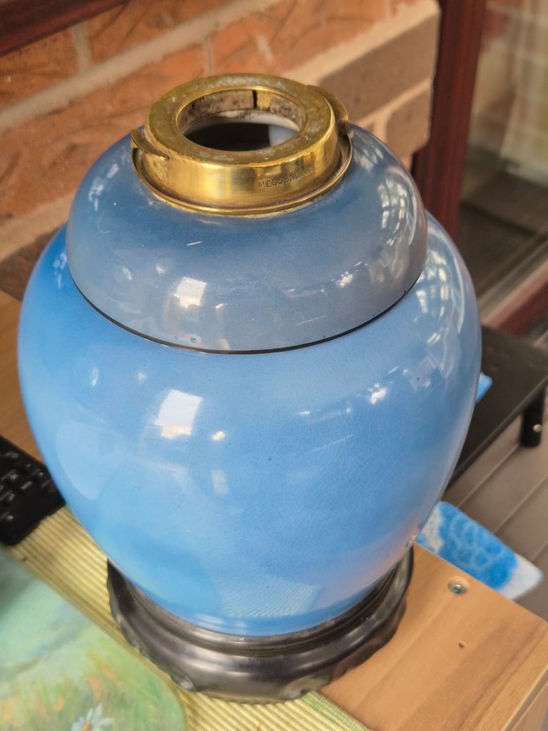 Extremely nice oil lamp base 
