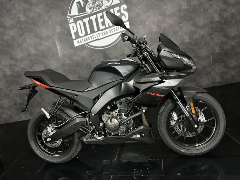 Aprilia Tuon 125 2025 **Official Aprilia Dealer for Staffordshire**