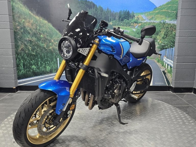 YAMAHA XSR 900