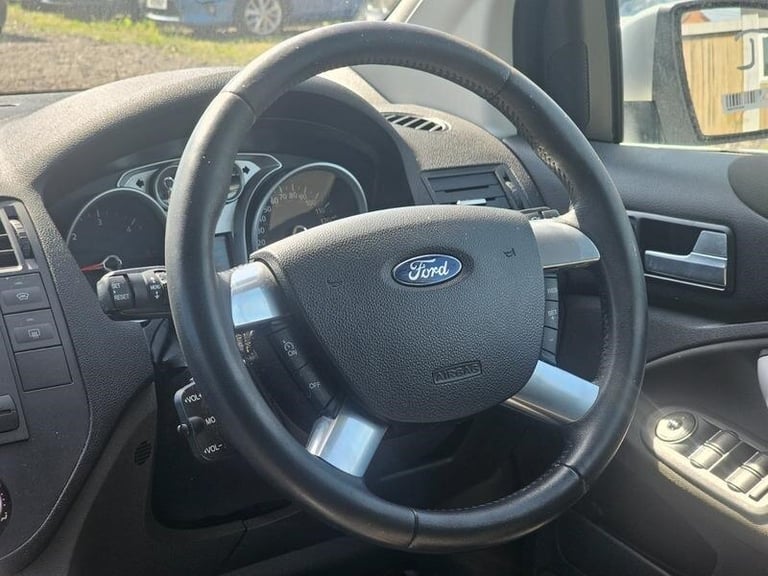 2010 Ford Kuga 2.0 TDCi Zetec 2WD Euro 4 5dr ESTATE Diesel Manual