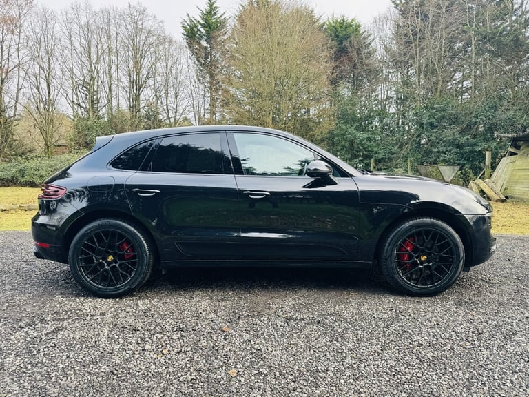 PORSCHE MACAN 2016 66 PLATE 3.0 GTS SPORT CHRONO PACKAGE IMMACULATE CONDITION