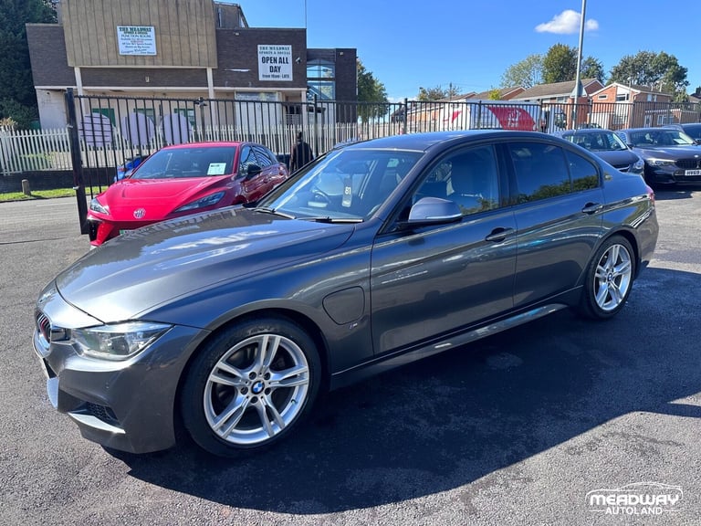 2017 BMW 3 Series 2.0 330e 7.6kWh M Sport Auto Euro 6 (s/s) 4dr SALOON Petrol/Electric Hybrid Aut...