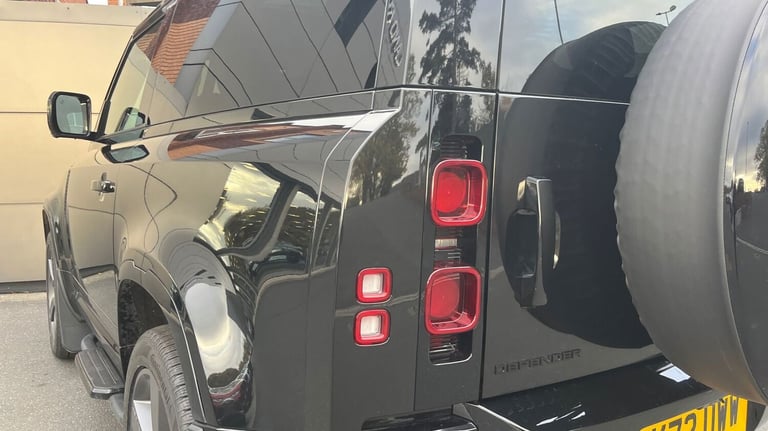 2022 Land Rover Defender Diesel Estate 3.0 D250 X-Dynamic SE 90 3dr Auto SUV Diesel Automatic