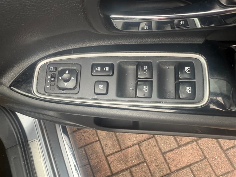 2018 Mitsubishi Outlander 2.0h 12kWh 4h SUV 5dr Petrol Plug-in Hybrid CVT 4WD Euro 6 (s/s) (200 p...