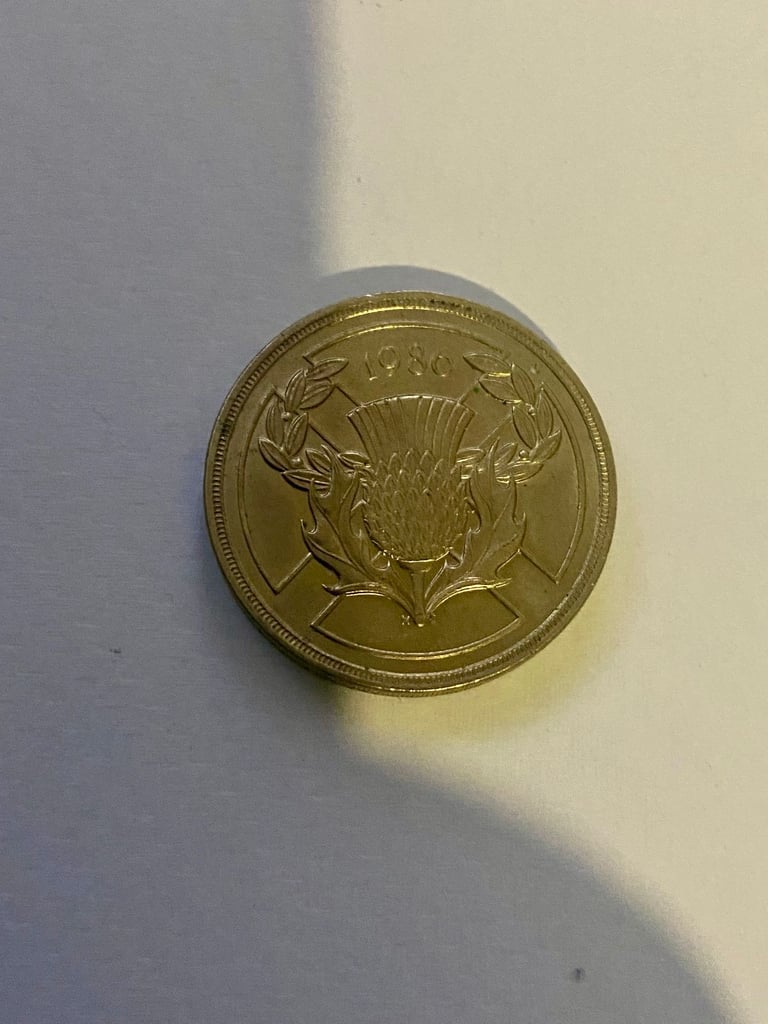 image for Extremely Rare 1986 £2 Commonwealth Games Old Two Pound Coin - Scotland Thistle.