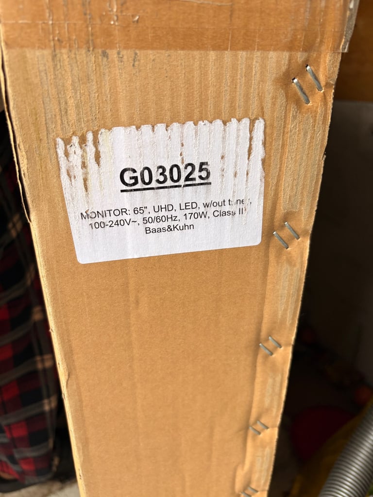  G.VISION 65″ LED Monitor – Excellent Condition (With Remote)