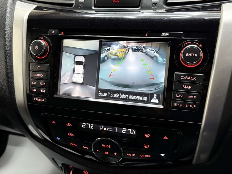 2018 Nissan Navara 2.3 dCi Off-Roader AT32 Auto 4WD Euro 6 4dr Pickup Diesel Automatic