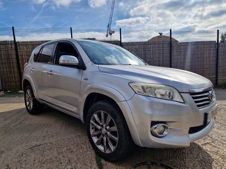 🚙 Toyota RAV4 SR – 2.2 Diesel 4x4 | Automatic | MOT July 2026 | Reliable SUV