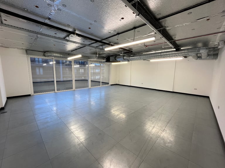 Paynes Wharf, Last Studio Available Now!