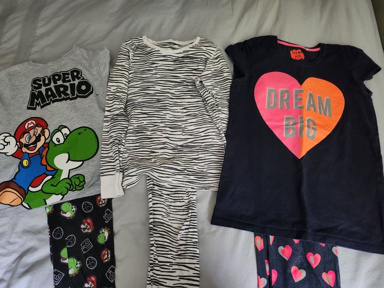 Selection of kids nightwear aged 9-11yrs