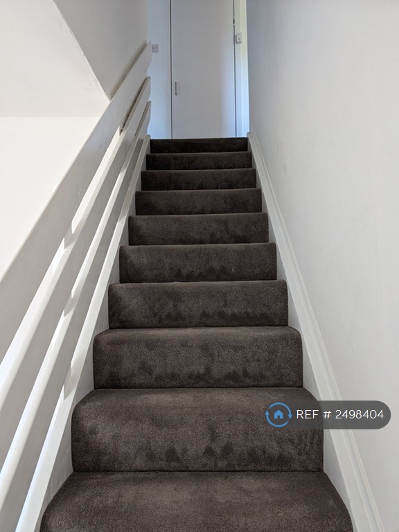 4 bedroom house in Maclean Square, Glasgow, G51 (4 bed) (#2498404)