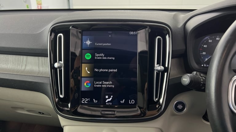 2020 Volvo XC40 Inscription Pro, B4 AWD mild hybrid Estate Petrol Automatic