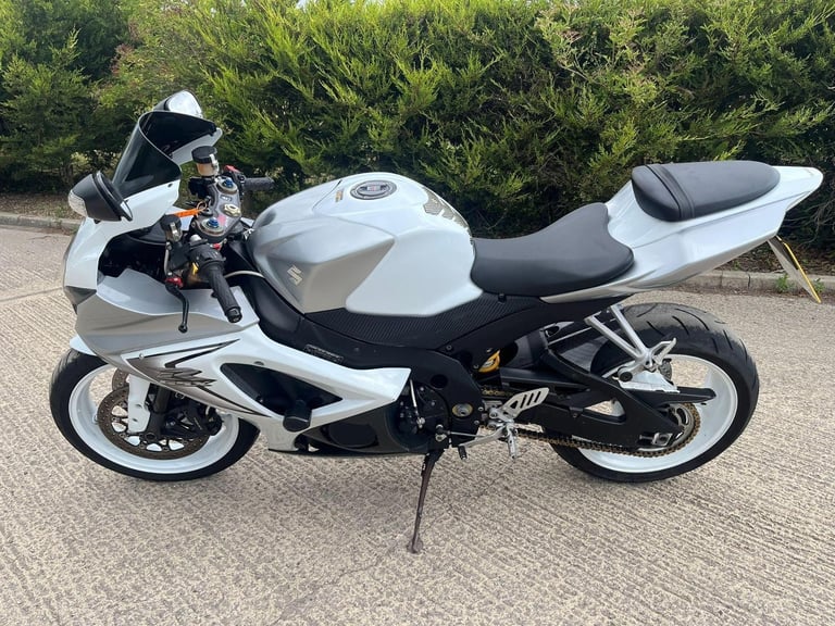 2008 08 SUZUKI GSXR 1000 K8 GSXR1000 SUPER SPORT SILVER  WHITE 19k MILES