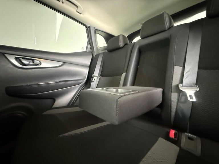 2018 Nissan Qashqai 1.6 DIG-T N-Connecta Euro 6 (s/s) 5dr HATCHBACK Petrol Manual