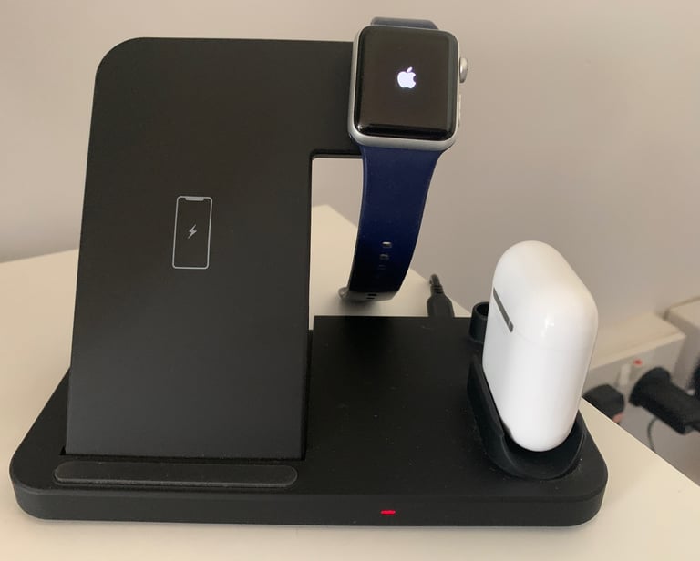 image for Like-New 4-in-1 Foldable Charger with USB Lead and Mains Adapter
