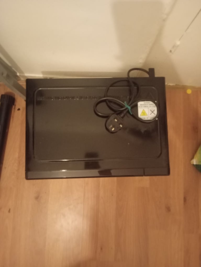 Fully working cook works microwave 