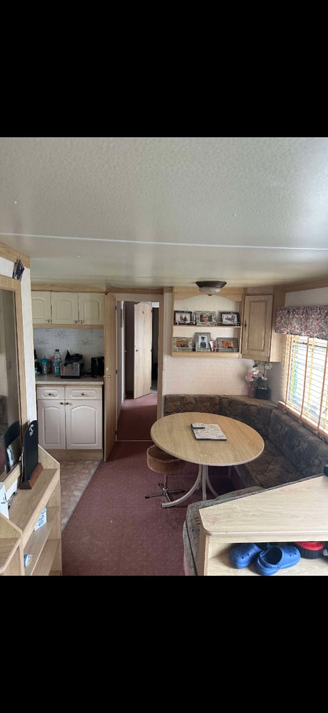 Static caravan for sale in eastchurch 