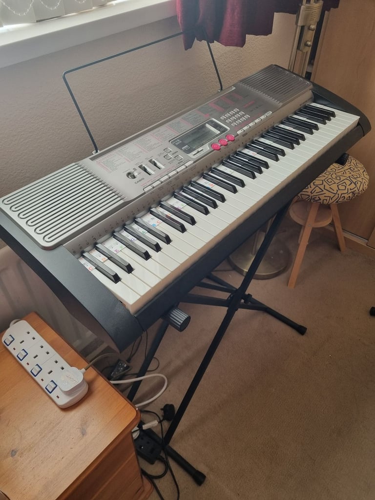 Keyboard, Casio LK 230 c/w stand