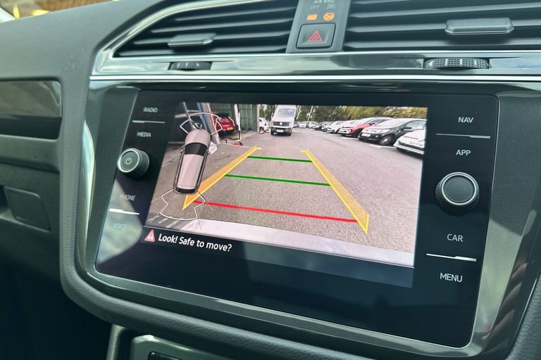 2020 Volkswagen Tiguan 2.0 TDI Elegance 5dr DSG SUV Diesel Automatic