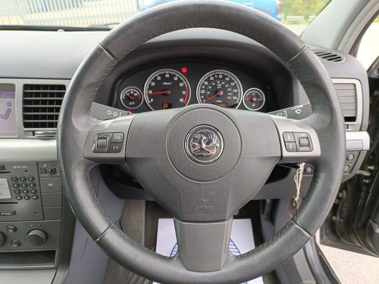2007 Vauxhall Vectra 2.2i 16v Elite 5dr HATCHBACK Petrol Automatic
