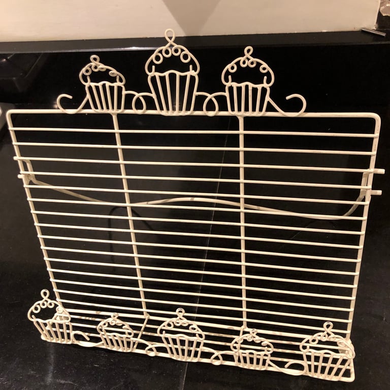 Cream metal cupcake design kitchen book stand 