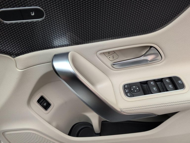 2021 Mercedes-Benz A-Class 1.3 A200 Sport Edition (Executive) Saloon 4dr Petrol Manual Euro 6 (s/...