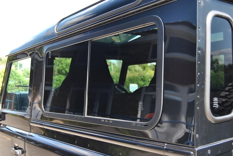 2015 Land Rover Defender XS Station Wagon TDCi [2.2] WINDOW VAN DIESEL Manual