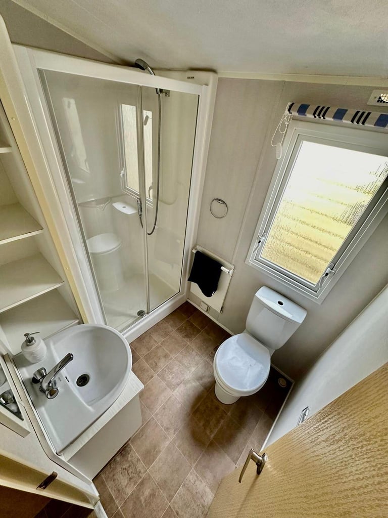 BEAUTIFUL HOLIDAY HOME FOR SALE NORTH WALES COST LINE, FREE 2024 SITE FEES