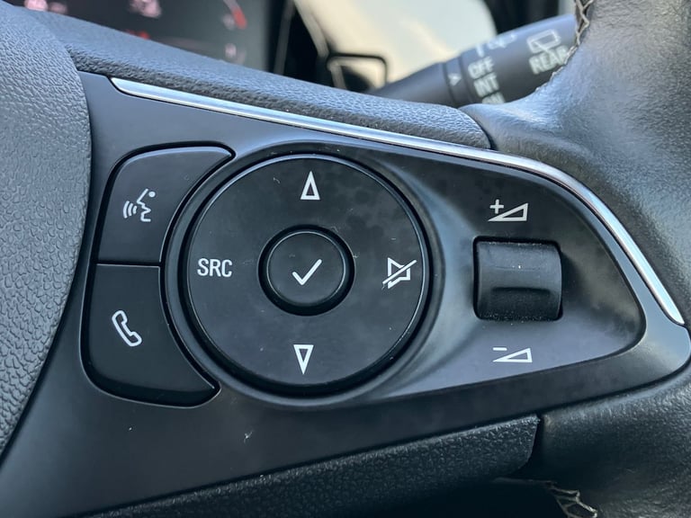 2022 Vauxhall Grandland 1.2 Turbo Ultimate 5dr Hatchback PETROL Manual