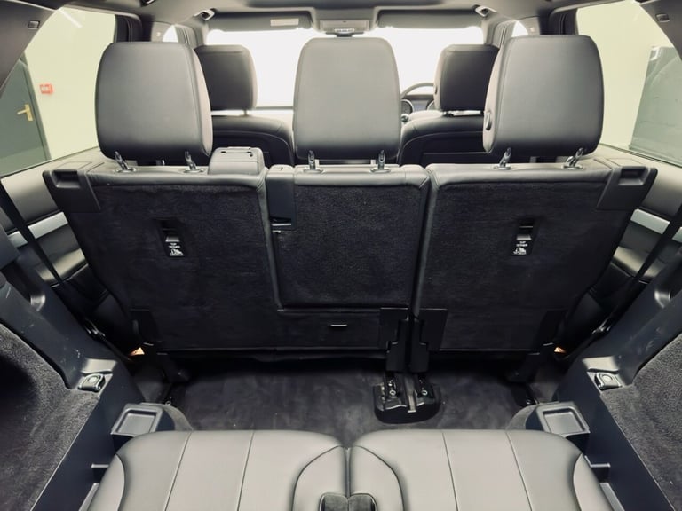 2019 Land Rover Discovery 3.0 SD V6 Landmark Edition SUV 5dr Diesel Auto 4WD Euro 6 (s/s) (306 ps...
