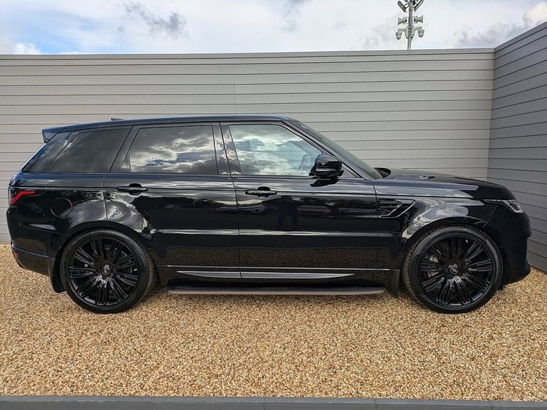 2020 Land Rover Range Rover Sport 3.0 D300 HSE Dynamic Black 5dr Auto ESTATE DIESEL Automatic