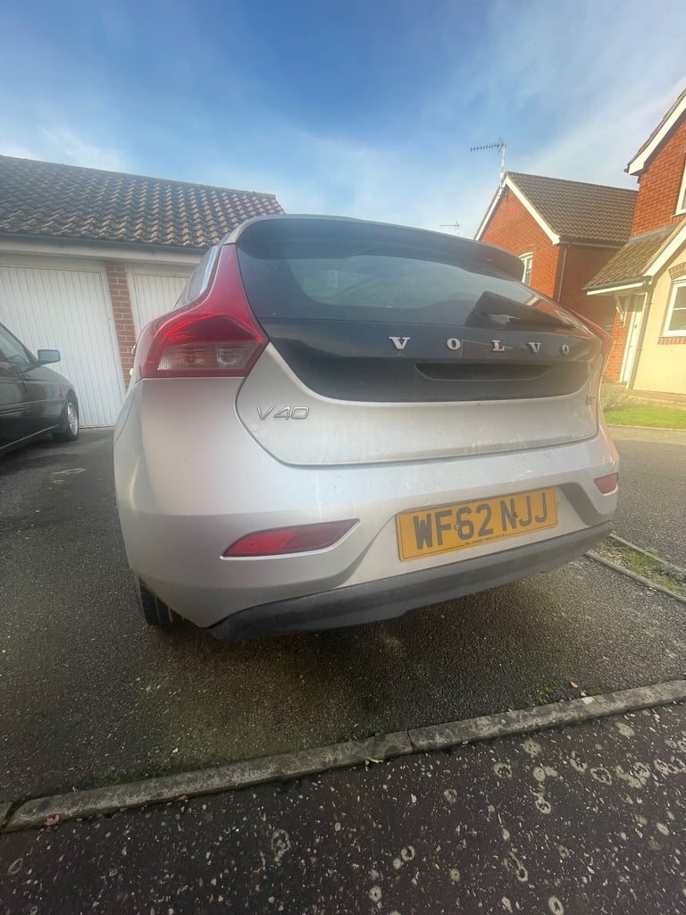 2012 Volvo V40 D2 ES Diesel - Full Panoramic Roof, SH, Cambelt, Just Serviced!