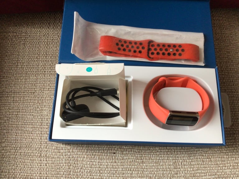image for Fitness Charge 6 with charger 