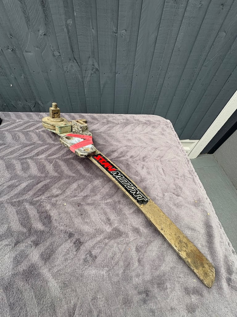 Caravan stabilizer 
