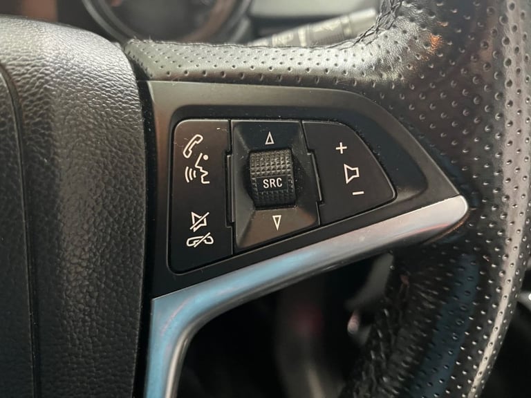 2014 Vauxhall Zafira Tourer 2.0 CDTi SRi MPV 5dr Diesel Manual Euro 5 (130 ps) MPV Diesel Manual