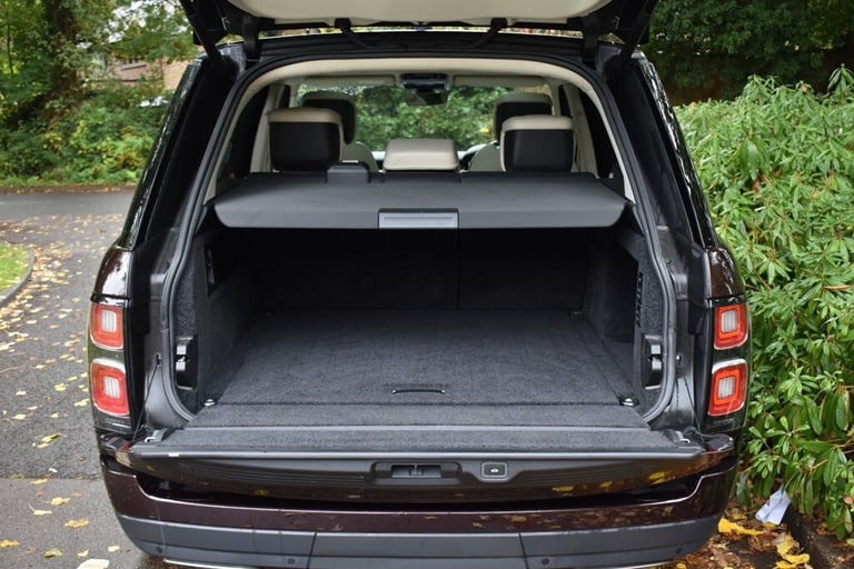 2019 Land Rover Range Rover V8 AUTOBIOGRAPHY+Top of the range model! Estate Petrol Automatic