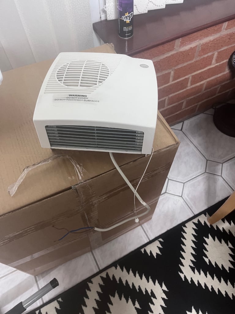 Pull cord electric heater