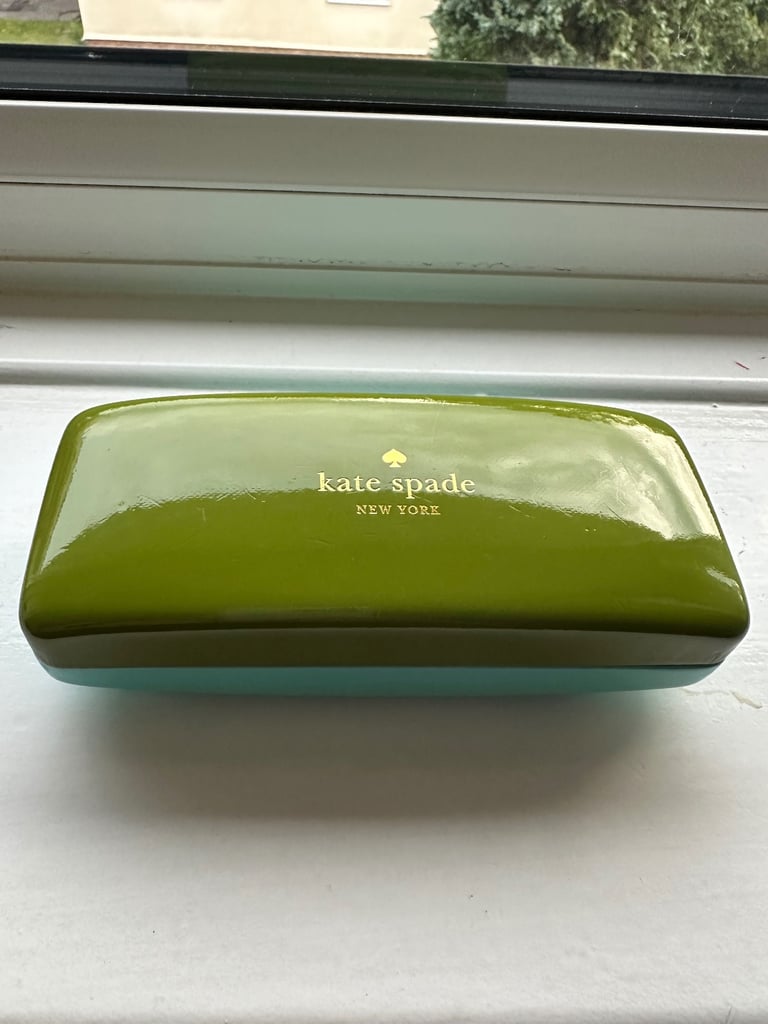 image for cases for glasses of various models and brands, new and usedEu