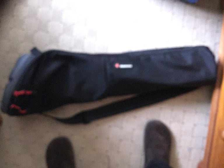 Manfrotto ART 055 professional tripod and carry bag