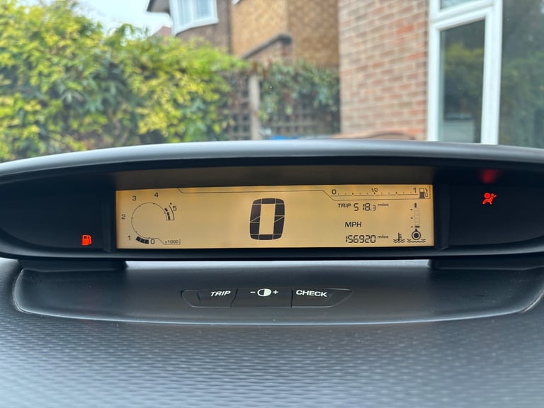 Citroen C4, Hatchback, 2009, Manual, 1560 (cc) - PLEASE READ FULL DESCRIPTION