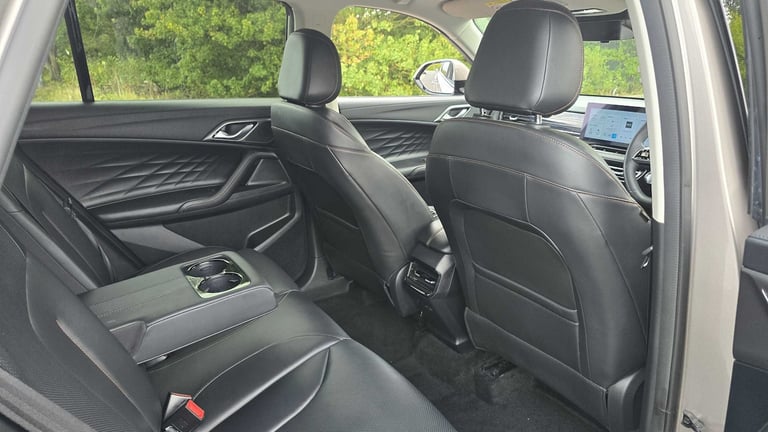 2025 MG MG HS 1.5 T-GDI Trophy 5dr DCT ESTATE PETROL Automatic