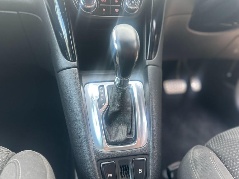 VAUXHALL ZAFIRA TOURER 2.0 CDTi SRi 2013