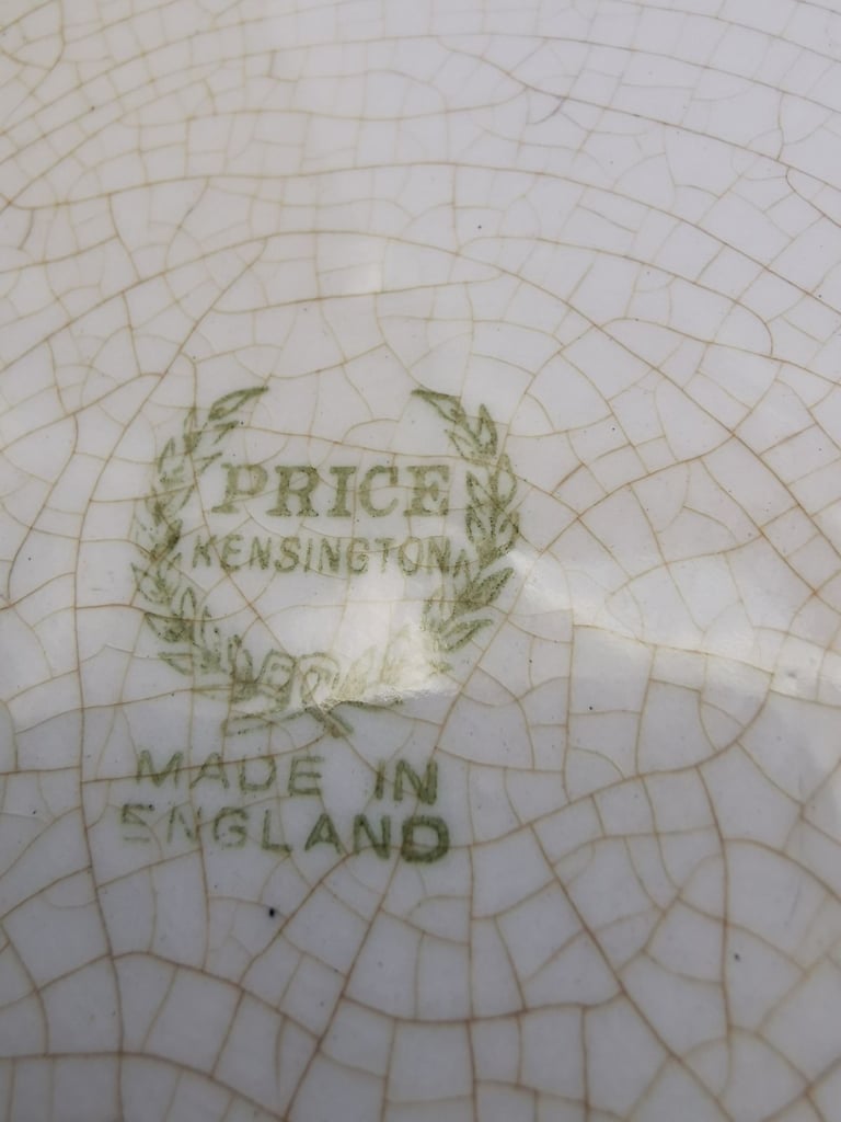 Vintage Price Kensington chamber pot/Plant holder